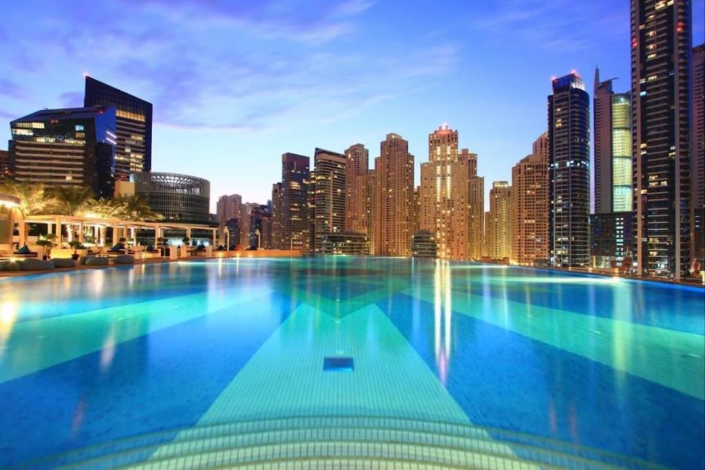 One Bedroom In Jw Marriott Marina Apartment