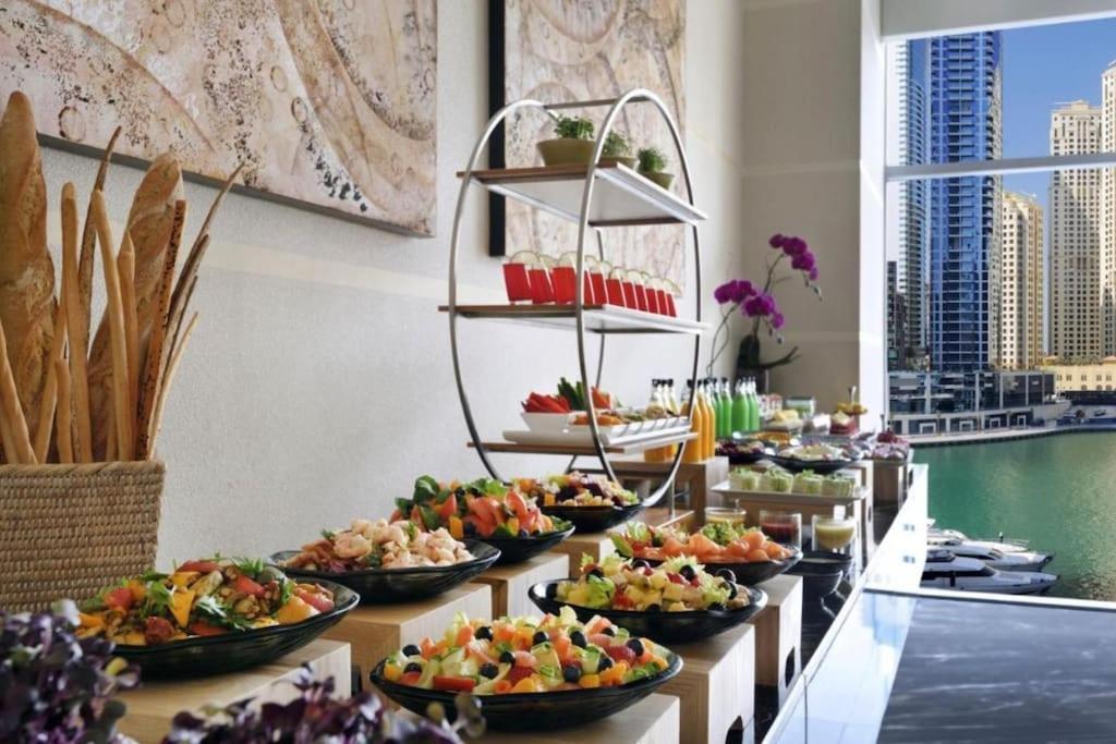 One Bedroom In Jw Marriott Marina Apartment